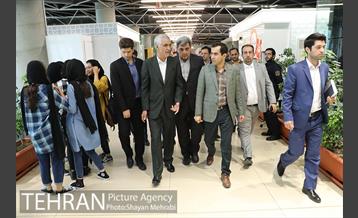 بازدید مهندس افشانی شهردار تهران از مجموعه باغ کتاب 13