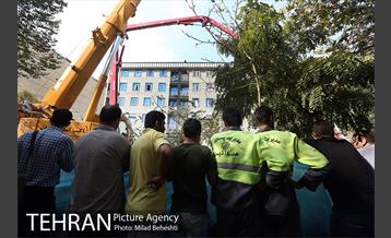 ریزش بخشی از خیابان پیامبر اتوبان ستاری -3 18