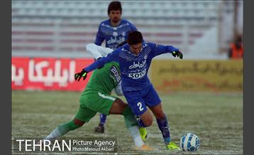 دیدار تیم‌ های فوتبال ماشین سازی تبریز واستقلال تهران