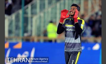 دیدار تیم‌های فوتبال استقلال تهران - نساجی مازندران 12