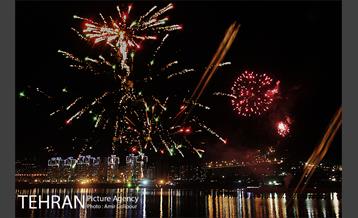 نورافشانی دریاچه شهدای خلیج فارس به مناسبت جشن نیمه شعبان‎‎ 13