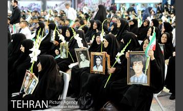 آیین نواختن زنگ دانش آموز شهید با حضور شهردار تهران 8