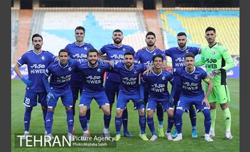 دیدار تیم‌های فوتبال استقلال و آلومینیوم اراک  5