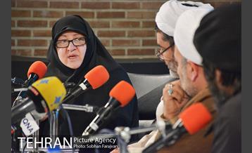 نشست گفتگو و بررسی کتاب تقاطع انقلاب  2