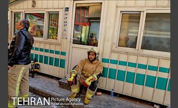 به پاس رشادت و ازخودگذشتگی آتش نشانی تهران 16