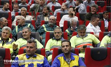 همایش تجلیل از کارگران شهرداری منطقه ۵ 26