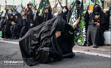 اجتماع بزرگ هیأت‌های عاشورای فاطمی 36