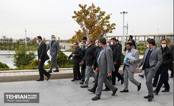 بازدید شهردار تهران از مجموعه شهر آفتاب 31