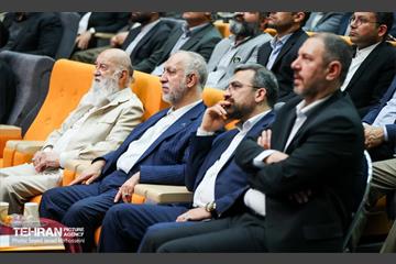 یکصد و بیست‌وسومین جلسه مجمع شهرداران کلان‌شهرهای ایران 30