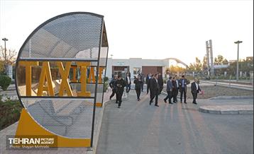 بازدید کمیسیون برنامه و بودجه شورای شهر از پروژه‌های منطقه 11 39