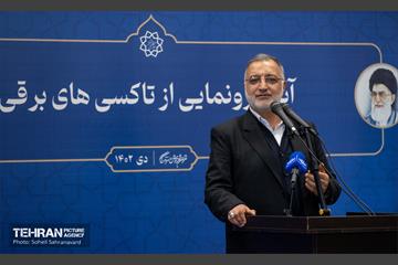 آیین رونمایی از تاکسی‌های برقی 8