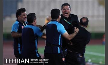 دیدار استقلال و نفت تهران در لیگ برتر فوتبال 15