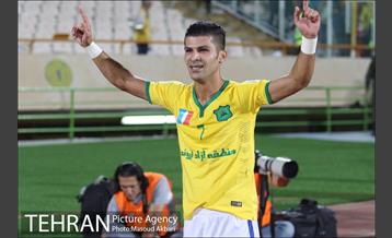 دیدار استقلال و صنعت نفت آبادان در لیگ برتر فوتبال 25