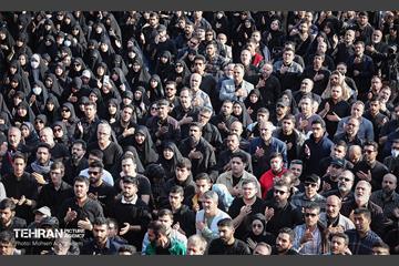 عزاداری شهادت امیرالمومنین (ع) در میدان امام حسین (ع) 50