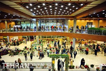 نمایشگاه گل و گیاه در بوستان گفتگو 28