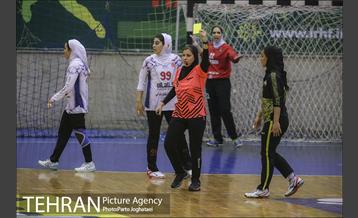 دیدار تیم های هندبال سپاهان و اشتادسازه 11
