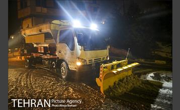 حضور نیروهاى پسماند در نخستین بارش هاى برف تهران 7