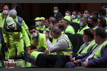 مراسم تجلیل از کارگران نمونه شهرداری تهران 9