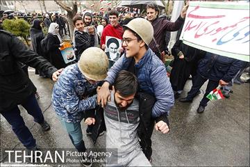 نمایش خیابانی شاهد عینی بمناسبت 22 بهمن  9