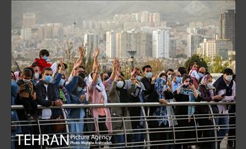 اجرای گروه موسیقی لیان در برج میلاد 8