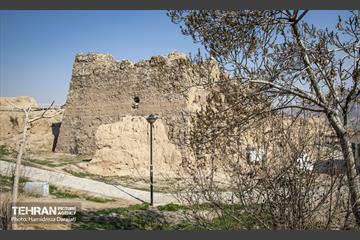 دژ رشکان 28
