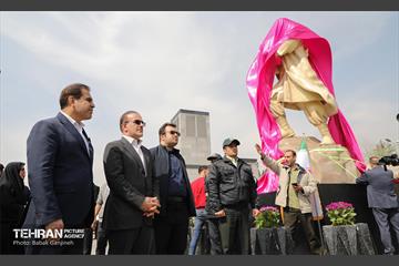 رونمایی از تندیس ابوعلی سینا 16