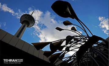 برج میلاد در ایام نوروز 1