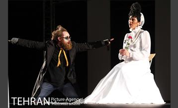 نمایش هملت‎ 14