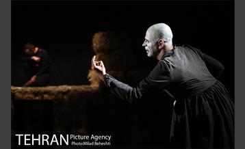 نمایش طپانچه خانوم‎ 22