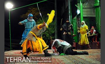 تعزیه خوانی در تکیه دو شهید دولت آباد 56