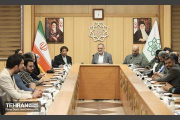 نشست صمیمانه شهردار تهران با جمعی از شعرا 2