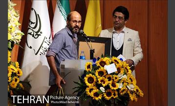 شانزدهمین جشن سالانه انجمن منتقدان و نویسندگان خانه تئاتر‎ 9