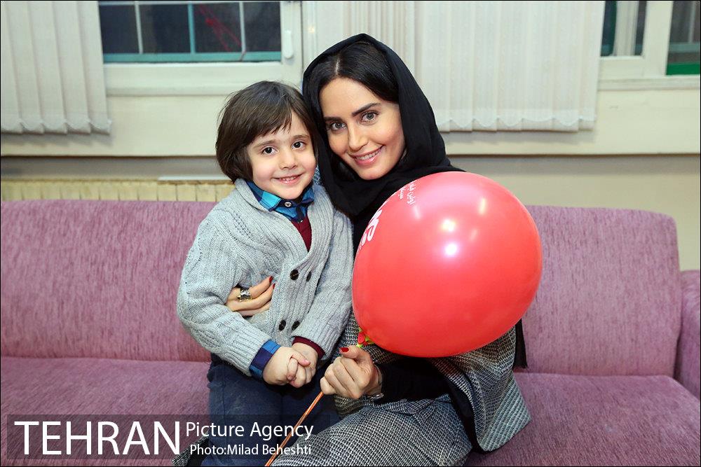 اکران خیریه انیمیشن مبارک در بازارچه رعد‎ 5