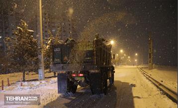 عملیات برف‌روبی در منطقه 2