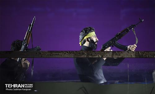 فیلم نمایش ۴۱۰ در برج میلاد 43