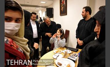 تجلیل از خانواده شهدای آتش‌نشان حادثه پلاسکو با حضور شهردار تهران 10