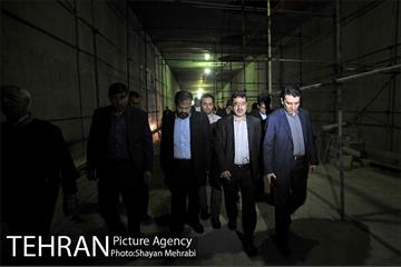 سرپرست شهرداری تهران و رئیس مرکز ارتباطات و امور بین الملل شهرداری تهران در بازدید از فعالیت‌های شبانه شهرداری و زندگی شبانه مردم تهران 51