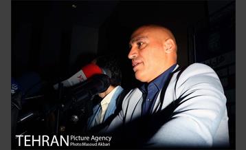 کنفرانس مطبوعاتی علی منصوریان سرمربی جدید استقلال تهران‎ 11