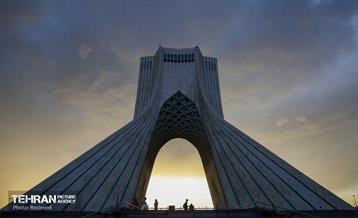 تور عکاسی از مجموعه فرهنگی برج آزادی 22