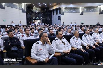 نشست مدیرعامل سازمان آتش‌نشانی تهران با کارکنان 16