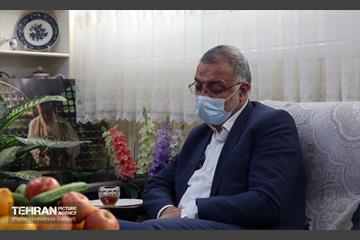 حضور شهردار تهران در منزل شهیدان خالقی پور 20