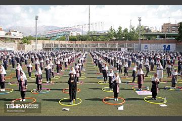 اجتماع ورزشی ۱۴۰۴ دانش‌آموز دختر نوجوان 6