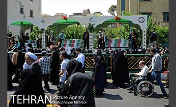 مراسم تشییع پیکرهای مطهر ۱۵۰ شهید تازه‌ تفحص‌ شده دفاع مقدس 30