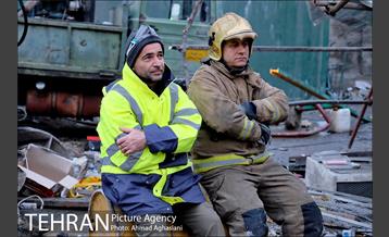 سومین روز عملیات امداد ونجات حادثه پلاسکو -2 21