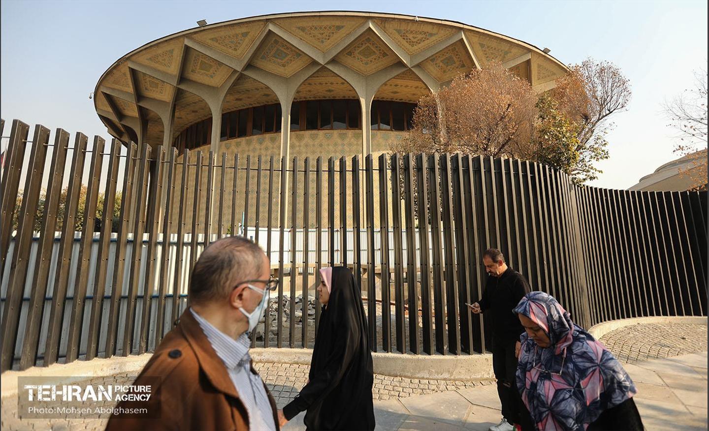 اینجا کارگاهه؛ محوطه‌سازی حریم تئاتر شهر