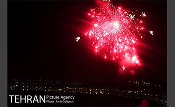 نورافشانی دریاچه شهدای خلیج فارس به مناسبت جشن نیمه شعبان‎‎ 5