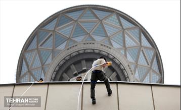 پرش چتربازان از برج میلاد تهران 20