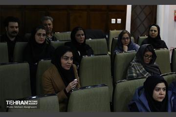 جلسه هم‌اندیشی رییس نهاد پایش طرح های توسعه شهری با جمعی از بانوان 15