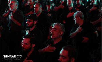 عزاداری شب هشتم ماه محرم در میدان نبوت 25