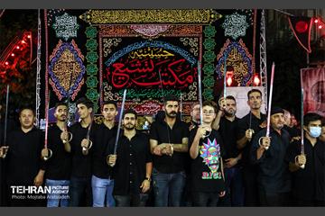 رژه‌ی شاه حسین گویان مکتب تشیع 22